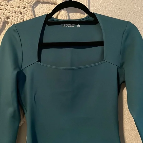 NWOT Abercrombie Long Sleeve Ponte Square Neck Bodysuit - Picture 3 of 8